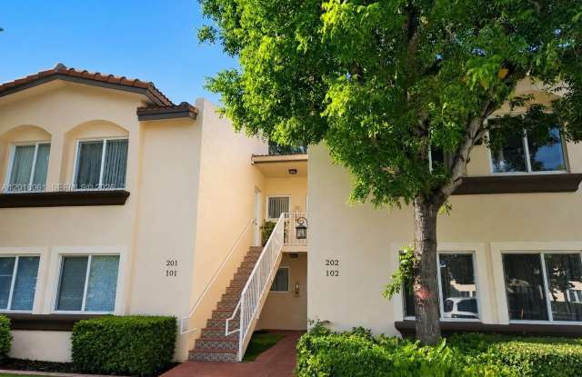 15721 SW 137th Ave photos photos
