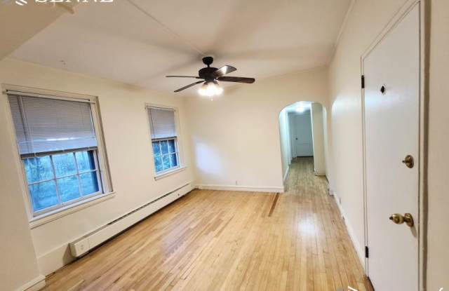 988 Memorial Dr. Gallery 1
