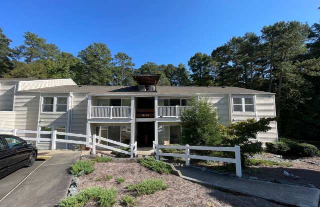 2-Bedroom, 1-Bathroom Apartment in Chapel Hill — $1,250/Month Gallery 4
