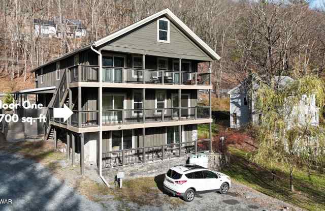 628 Hudson Street unit: 1 photos photos