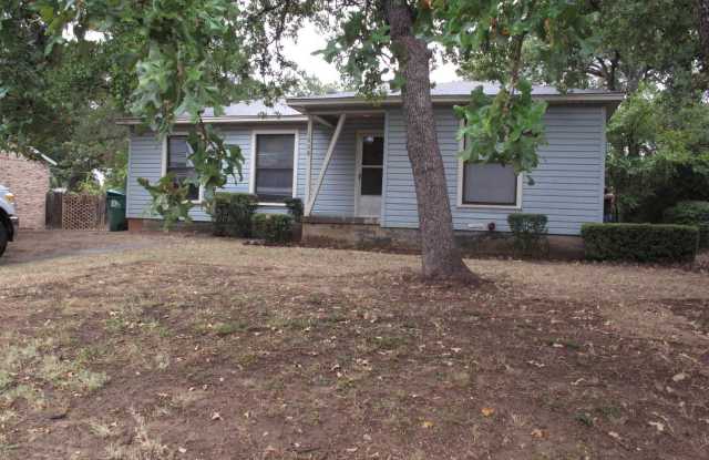 Amazing Cottage near TWU - 1608 Mozingo Street, Denton, TX 76209