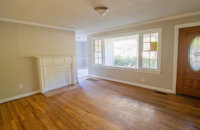 912 Meadowbrook Drive Gallery 2