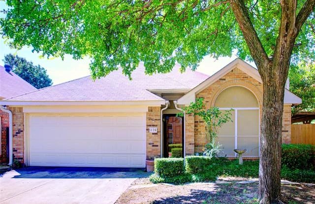 376 Arbor Lane - 376 Arbor Lane, Euless, TX 76039