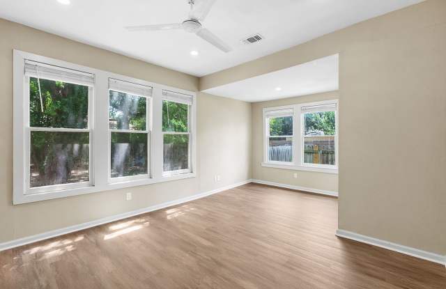 333 W Hutchison - Live, Work, Play! Gallery 4