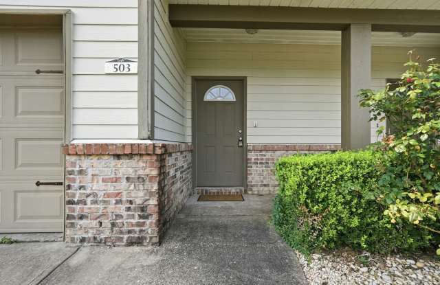 Beautiful Townhome in Arbor Lakes! Gallery 4