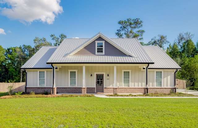 Like-New 4BR, 2.5BA Home with Privacy Fence in Rincon! photos photos