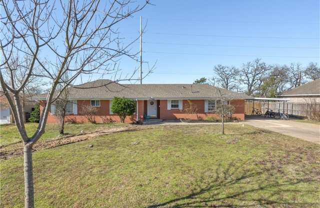 308 Fairway - 308 Fairway Drive, Bryan, TX 77801