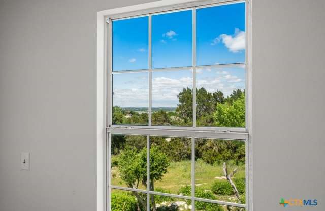 1219 E Lakeside Drive Gallery 3