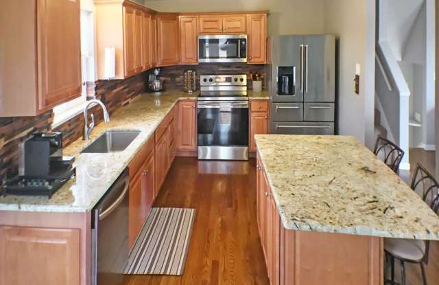 3325 E Montana Pl Gallery 3