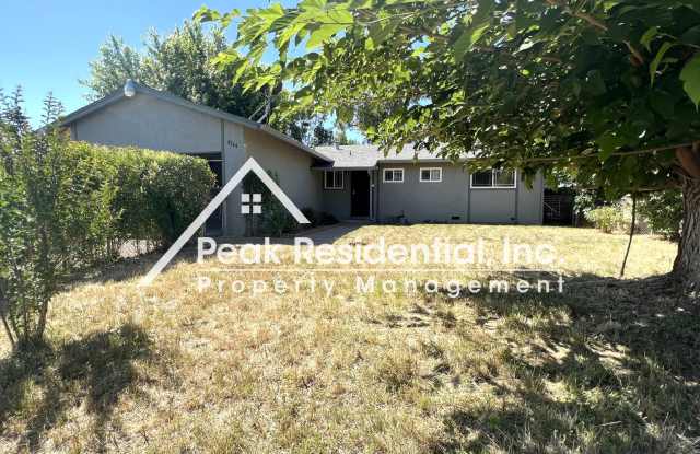 Charming Elk Grove 3bd/2ba House with 2 Car Garage photos photos
