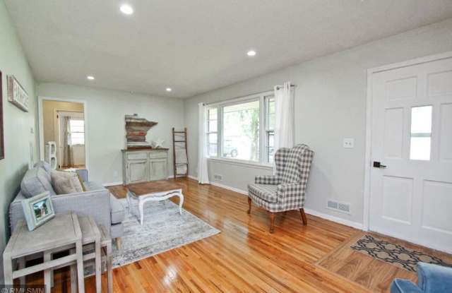 8728 Hadley Avenue S Gallery 2