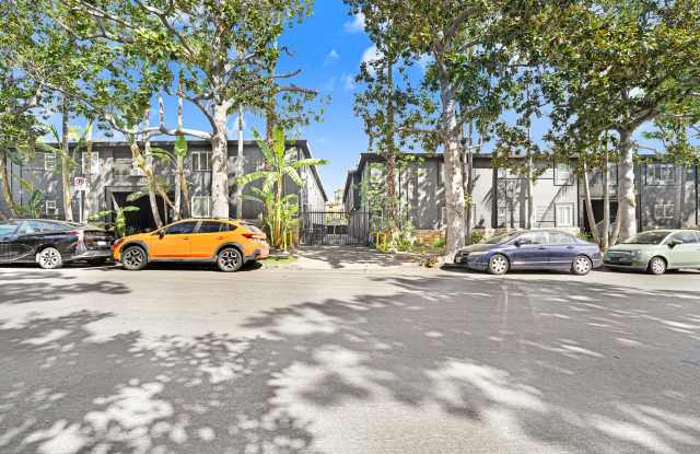 1844 & 1850 North Harvard Apartments photos photos