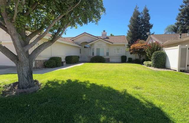 Beautiful 3-bedroom in the desirable town of Oakdale! Gallery 3