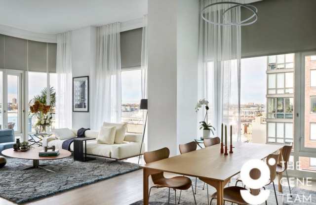 555 West 43rd St. photos photos