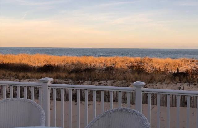 38 Ocean Front Gallery 2