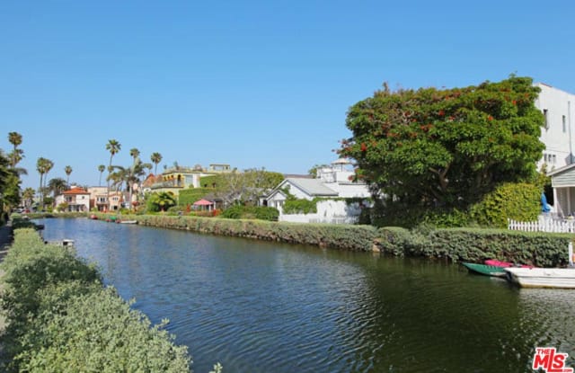 428 CARROLL CANAL - 428 Carroll Canal, Los Angeles, CA 90291