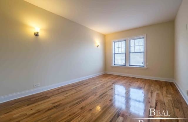 1202 W Wellington - 1202 W Wellington Ave, Chicago, IL 60657