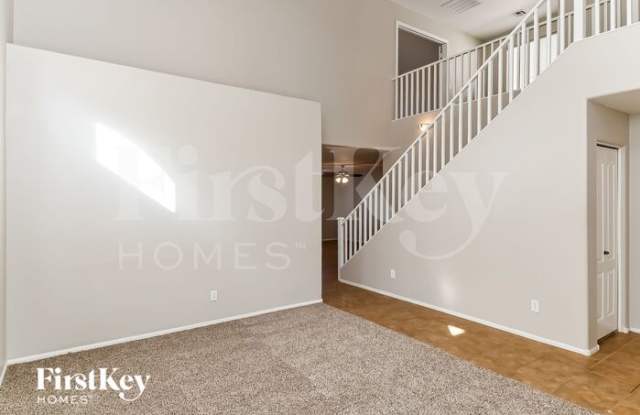 296 West Hereford Drive Gallery 3