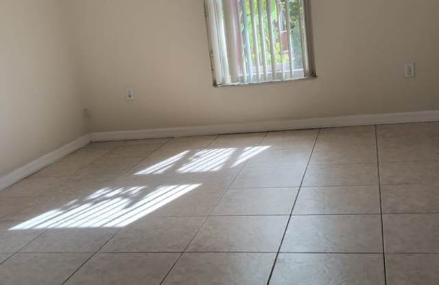 1-Bedroom Apartment in Poinciana Community Kissimmee, FL 34758 Gallery 4