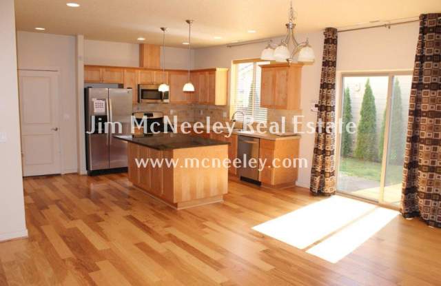 13562 SW Macbeth Drive Gallery 3