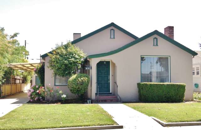 Lovely 3 Bedroom 2 Bath Single Story in Hollister photos photos