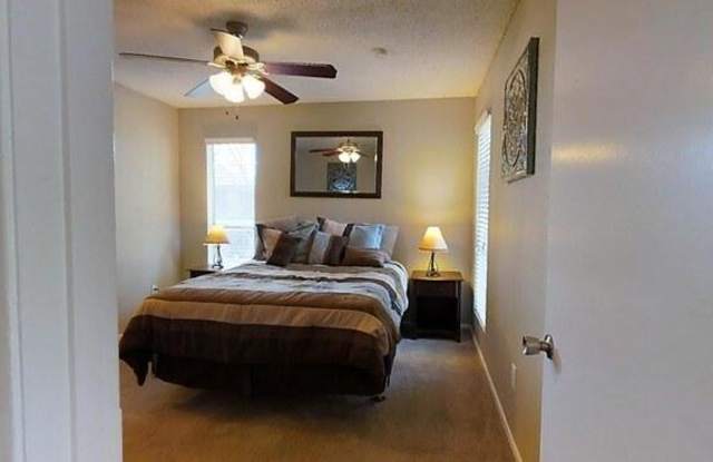 6233 Sneed Cove Gallery 3