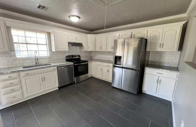 6408 NW Oak- COMING SOON! Gallery 3