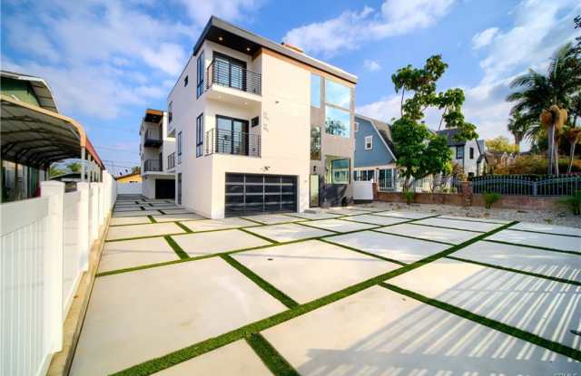 616 Mariposa Avenue Gallery 2