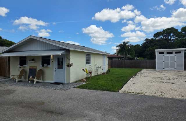 All-Inclusive Living in West Bradenton 1BD/1BA — Utilities, Lawn Care & Pets Welcome Gallery 1