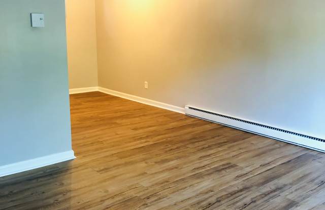 26 East Hills Drive Gallery 3
