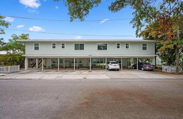 BEAUTIFULLY UPDATED 1 BEDROOM, 1 BATHROOM FIRST FLOOR CONDO LOCATED IN THE HIGHLY SOUGHT AFTER DOWNTOWN HISTORIC NEIGHBORHOOD OF LAUREL PARK! photos photos
