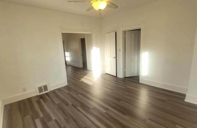 Lower 2 Bedroom Duplex in BG photos photos