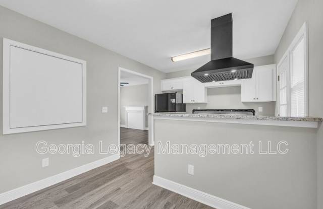 55 Andrews Court - 55 Andrews Court, Toccoa, GA 30577