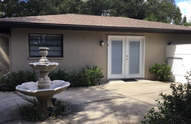 111 Whispering Oaks Court - 111 Whispering Oaks Court, Sarasota, FL 34232