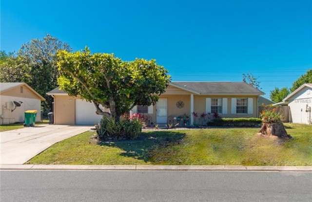 352 La Paz Drive - 352 La Paz Drive, Kissimmee, FL 34743
