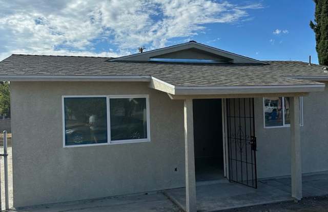 3 bedroom/ 2 bath Newly Remodeled Home in Ramona photos photos