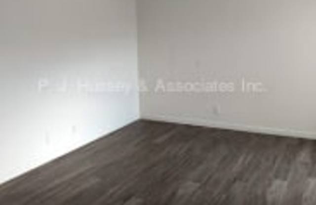 915 East Missouri Avenue Unit: 11 Gallery 2