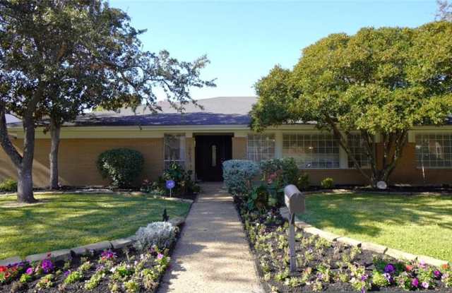 16823 Colegrove Drive - 16823 Colegrove Drive, Dallas, TX 75248