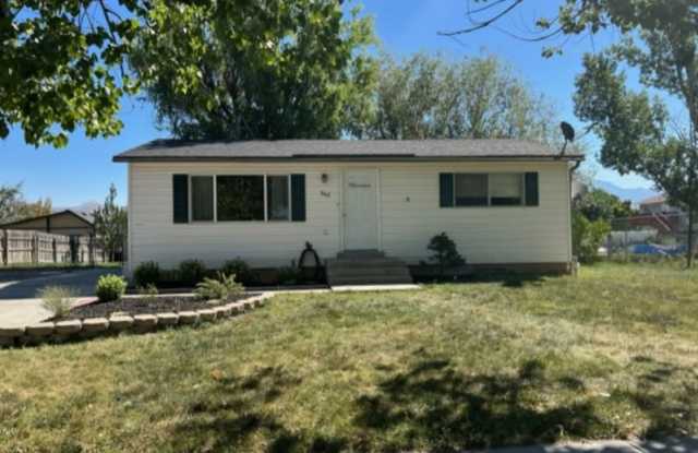 945 S 660 W photos photos