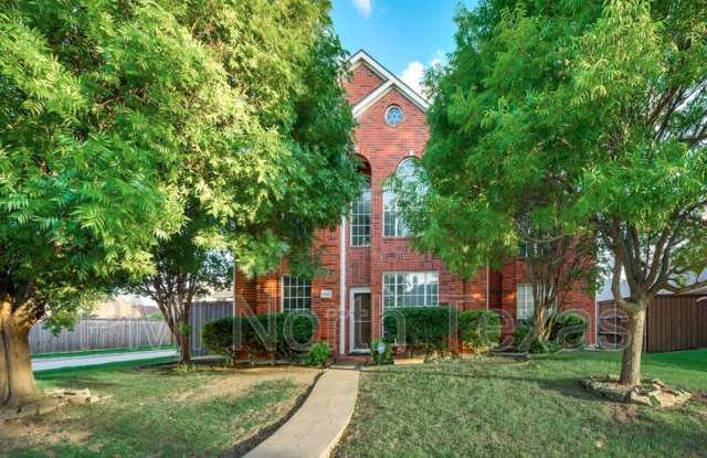 10611 Camelot Dr - 10611 Camelot Drive, Frisco, TX 75035