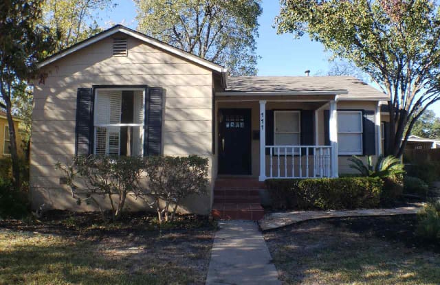 111 Harmon Dr - 111 Harmon Drive, San Antonio, TX 78209
