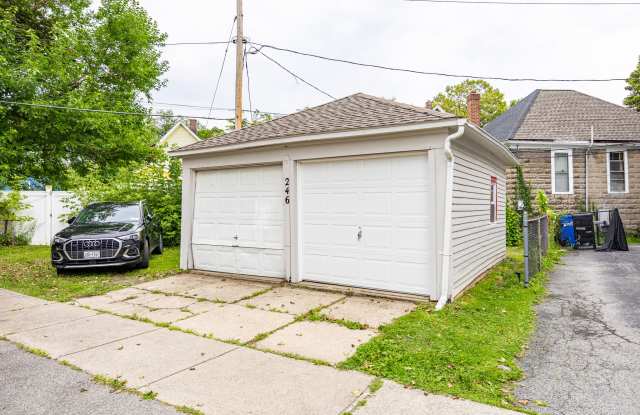 816 S Goodman Street - Front Gallery 2