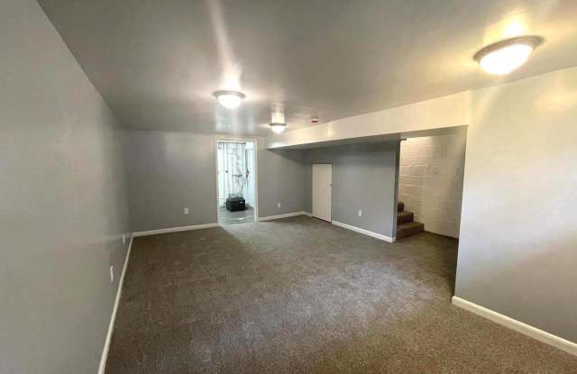 5028 ROSELD Court photos photos