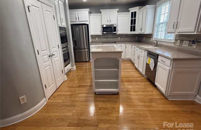 296 NW Trillium Street NW photos photos
