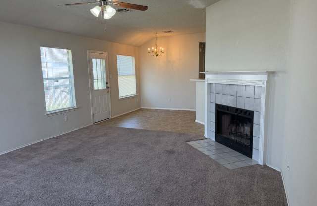2213 Schwald Rd - Call LONGHORN PROPERTIES @ 254-526-0382 FOR DETAILS. ** Move In Special - $400 Off First Full Months Rent** Gallery 4