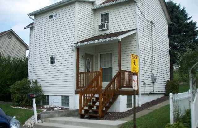 Cute 2 Bedroom / 1.5 Bath home in Penn Trafford School District - 2202 Church Street, Westmoreland County, PA 15623