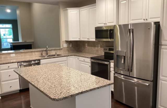 31400 FALMOUTH WAY #28 Gallery 3