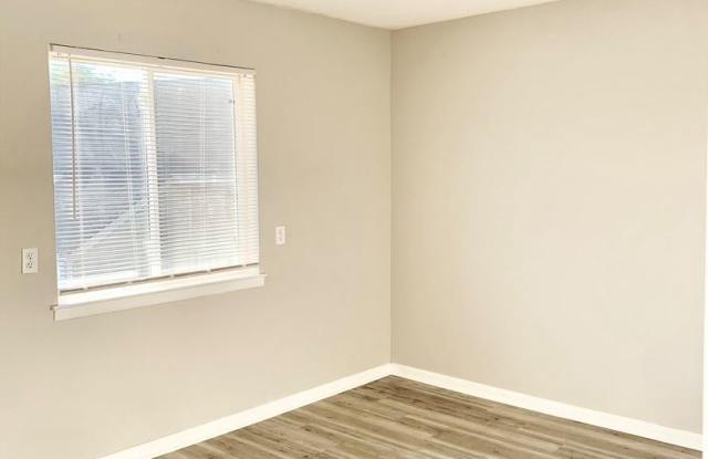 1650 Eagles Place Apt. H204 Gallery 2