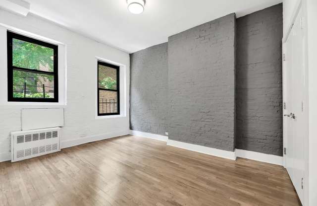 380 E 71st St Gallery 3