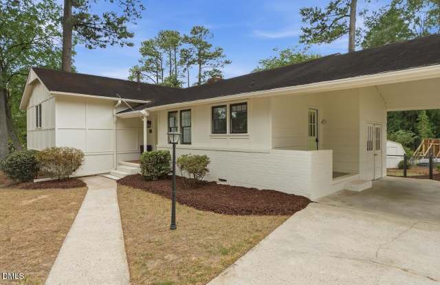 4901 Yadkin Drive Gallery 3